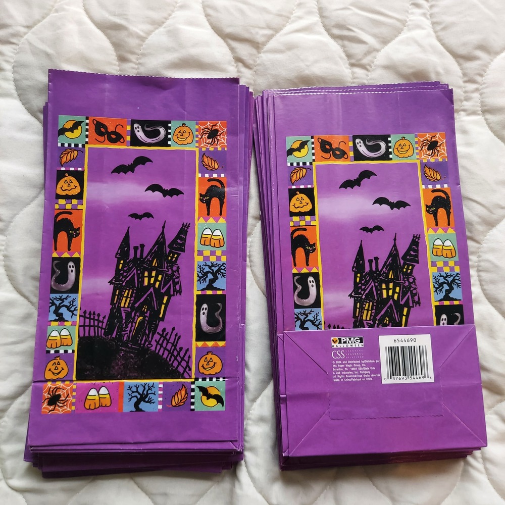 Vintage 2004 PMG Halloween Haunted House Purple Paper Treat Bags 48 Count 11x6